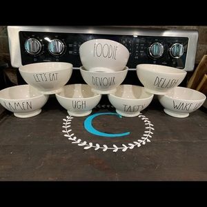 11 Rae Dunn ceramic Bowls
